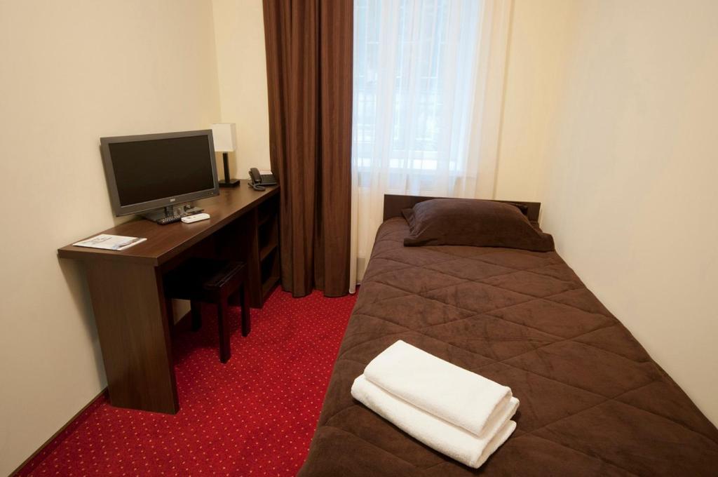 Hotel 12 Charków Pokój zdjęcie